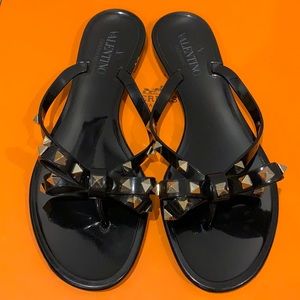 Valentino Garavani Flip Flops